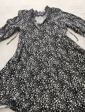Juniors Black Floral Ruffle Dress Medium